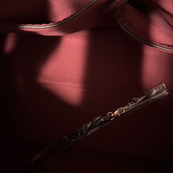 Embossed Fabulous vegan Weekend Travel Duffle - Picture 11 of 11